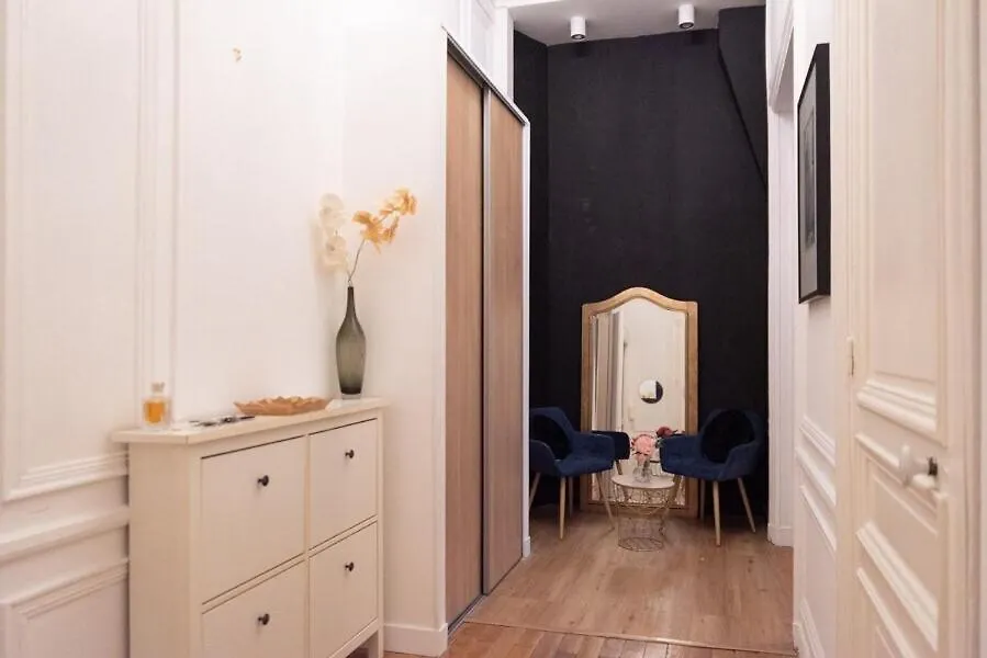 Apartment Arc De Triomphe Champs Elysees 파리
