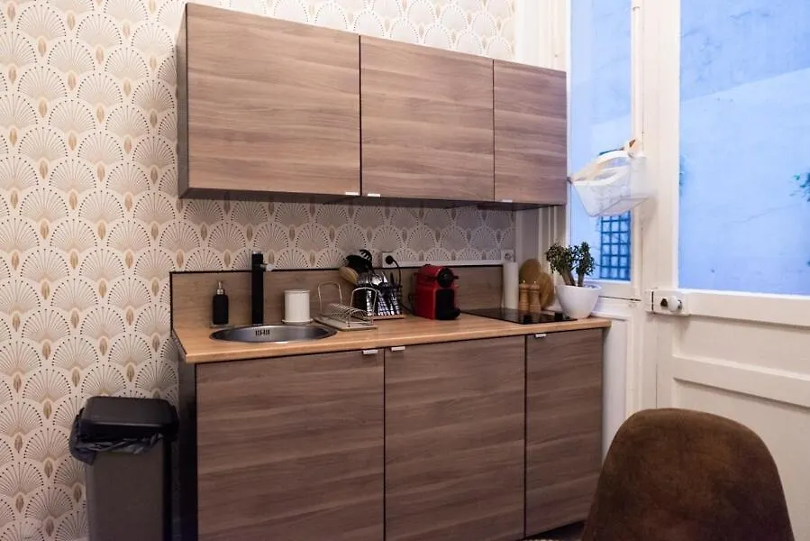 Apartment Arc De Triomphe Champs Elysees 파리 0*,  프랑스