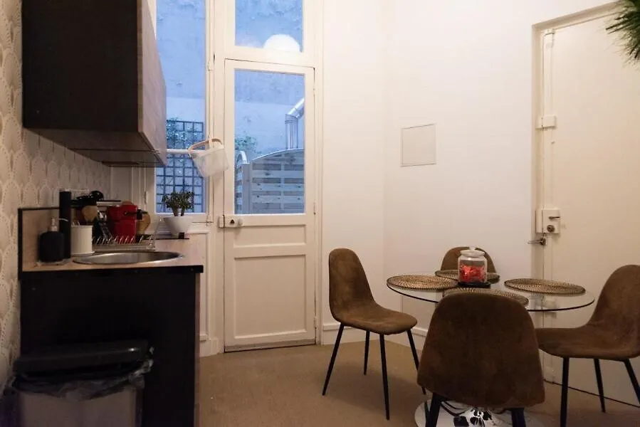 Apartment Arc De Triomphe Champs Elysees 파리